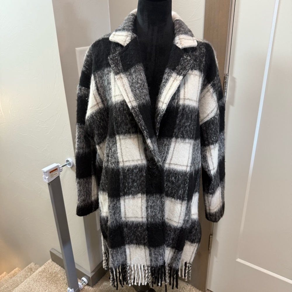Karen Kane Plaid Fringe Jacket Black White Front Button Notch Collar Winter S